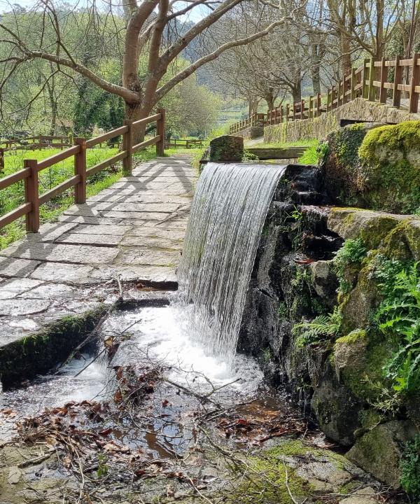 Senda dos Muiños de Lores (Meaño)