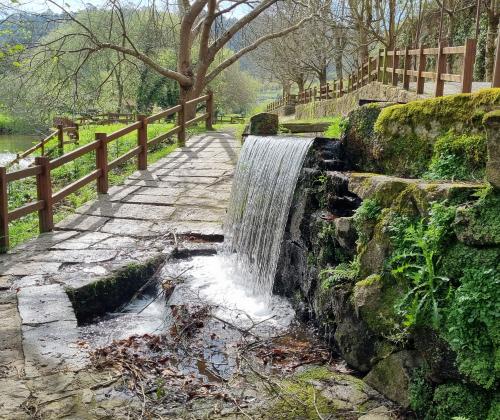 Senda dos Muiños de Lores (Meaño)